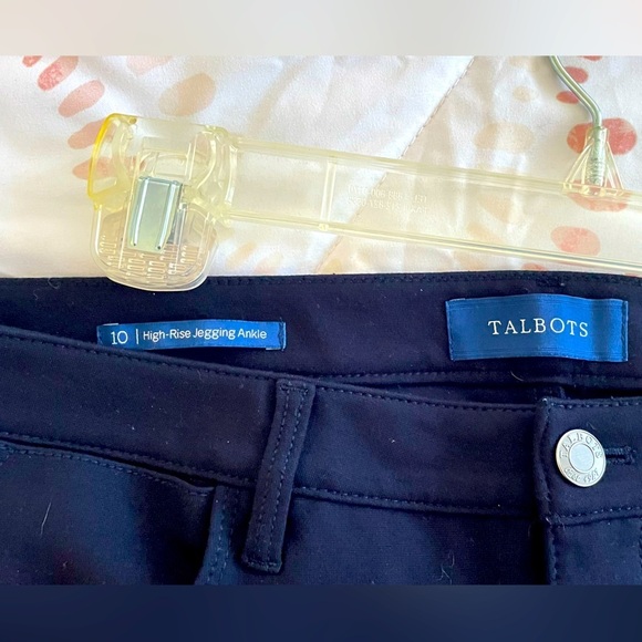 TALBOTS - Navy - size 10 - very stretchy - fits tts waist band is stretchy - Picture 2 of 6
